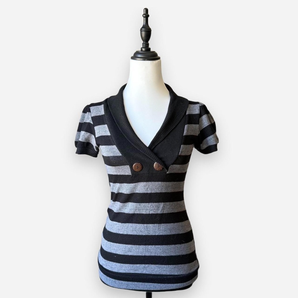 Pretty Good Y2K Black Gray Striped Tunic Top Shawl Collar Mall Goth Small